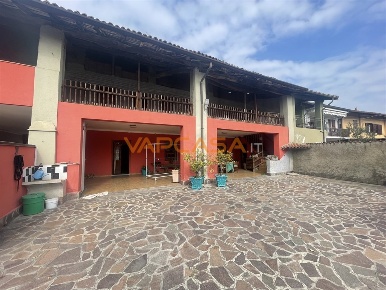 Foto Casa indipendente in VIA MANARA, Antegnate di 380 m² con 4 locali