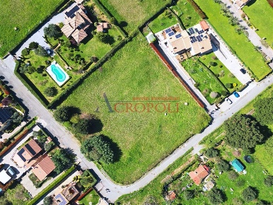 Foto Terreno edificabile in Via Alcide de Gasperi, Bracciano di 2320 m²