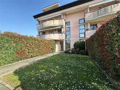 Foto Appartamento in VIALE KENNEDY, Nerviano Centro di 123 m² con 3 locali