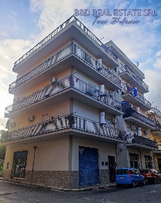 Foto Appartamento in Via A. Einstein 39, Bagheria Centro di 96 m²