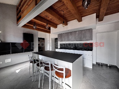 Foto Duplex in Arona, Oleggio Castello di 85 m² con 2 locali in vendita