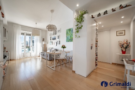 Foto Appartamento in Viale Bezzi 75, Milano Frua di 90 m² con 3 locali