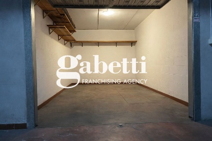 Foto Box in Via LUSSIMPICCOLO 37, Roma Villa Gordiani di 18 m² in vendita