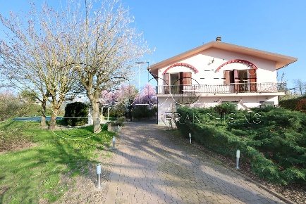 Foto Casa indipendente in Coronella, Poggio Renatico Coronella di 250 m²