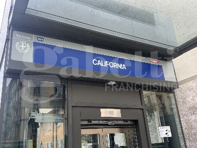 Foto Negozio in Via FOPPA 25, Milano Solari di 30 m² con 2 locali