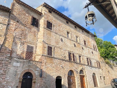 Foto Appartamento in Via SAN PAOLO 36, Assisi Centro Storico di 61 m²