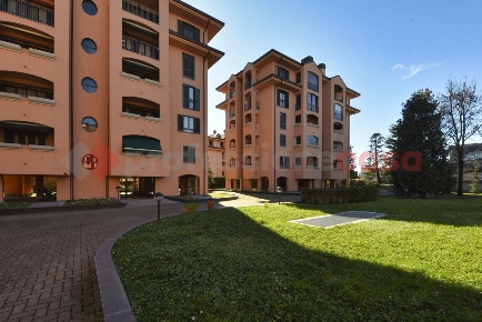 Foto Appartamento in Via Maresciallo Giardino 25, Paderno Dugnano di 60 m²