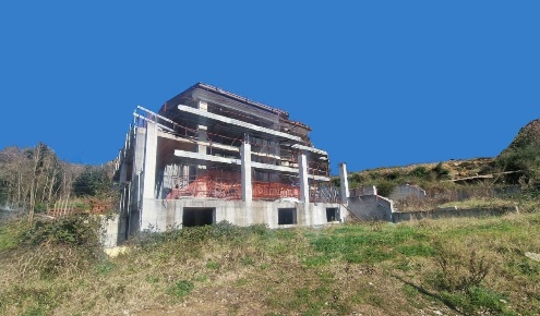 Foto Villa unifamiliare a Luni Casano Dogana Isola di 350 m² con 15 locali