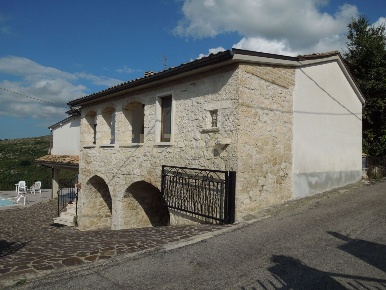 Foto Villa singola in Via Costa del Colle 91, Roccamorice di 161 m²