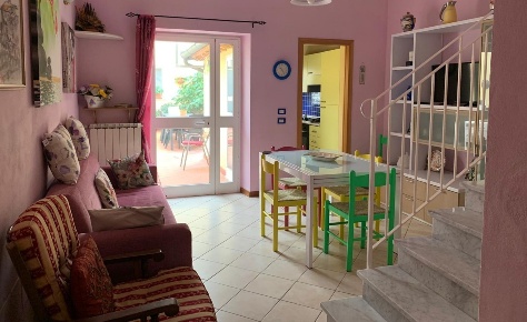 Foto Villa a schiera a Viareggio di 120 m² con 6 locali in affitto