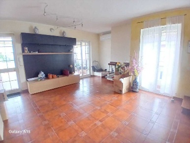 Foto Case semi ndipendenti a Fosdinovo di 130 m² con 6 locali in vendita