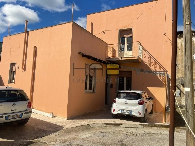 Foto Villa singola a Valderice di 80 m² con 3 locali in vendita