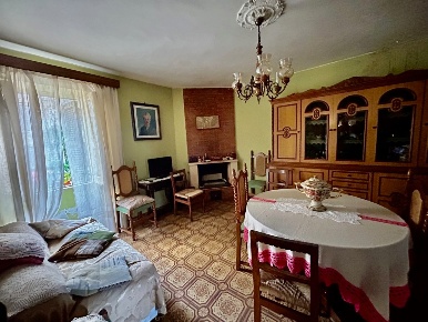 Foto Appartamento in Via Oberdan 12, Marcellina di 195 m² con 6 locali