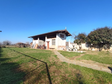 Foto Villa unifamiliare in Via Maffoni 18, Chiari di 200 m² in vendita