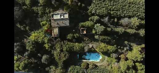 Foto Villa unifamiliare a Fermo di 1148 m² con 14 locali in vendita