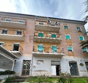 Foto Appartamento in Via Leone XIII 56, Caltanissetta Centro di 138 m²