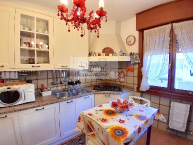 Foto Villa a schiera a Codroipo Centro di 204 m² con 8 locali in vendita