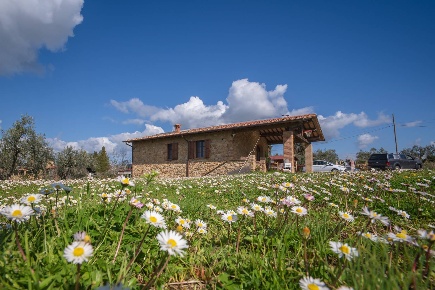 Foto Casa indipendente a Volterra di 130 m² con 5 locali in vendita