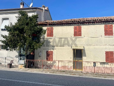 Foto Case semi ndipendenti in via F.lli Rosselli 117, Santa Maria Nuova