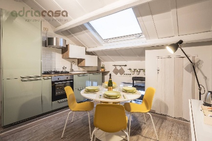 Foto Appartamento in Viale Verdi, Riccione Alba Mare di 70 m² con 3 locali