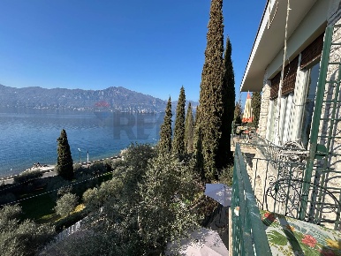 Foto Villa unifamiliare a Torri del Benaco Pai di 580 m² con 18 locali