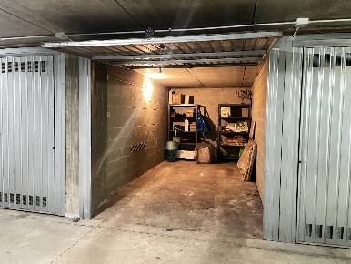 Foto Posti auto in Via Ponte Nuovo 15, Milano Ponte Nuovo di 15 m²