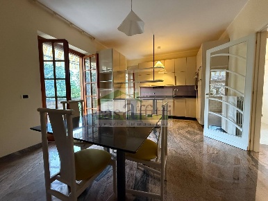 Foto Appartamento in Via Sinello, Chieti Brecciarola di 130 m² con 6 locali