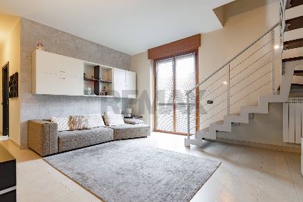 Foto Duplex in via Pisa 8, Canegrate di 85 m² con 3 locali in vendita