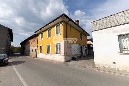 Foto Appartamento in via Lazzeretto 33, Gottolengo Centro di 120 m²