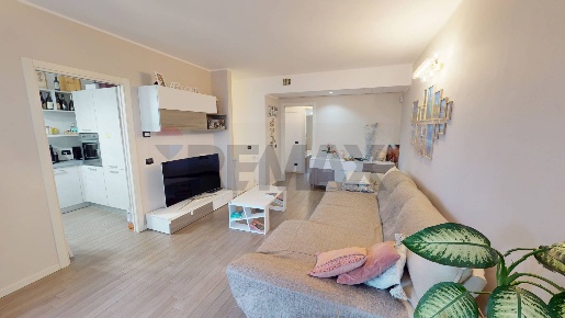 Foto Appartamento in via Giuseppe Giusti 28, Rodano di 125 m² con 4 locali