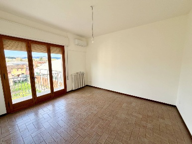 Foto Appartamento in Via di borgo Giannotti, Lucca San Marco - Acquacalda