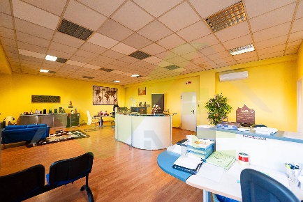 Foto Capannone industriale in VIA DELL'ARTIGIANATO, Pantigliate di 694 m²