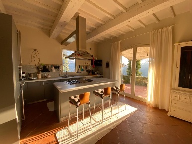 Foto Casale a Montopoli in Val d'Arno di 450 m² con 12 locali in vendita