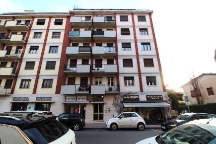 Foto Appartamento a Pisa San Francesco di 130 m² con 6 locali in vendita