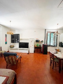 Foto Appartamento a Vicopisano Uliveto Terme di 122 m² con 5 locali