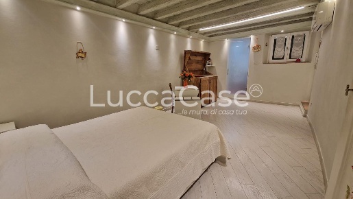 Foto Appartamento a Lucca Piazza Napoleone - San Michele di 31 m²