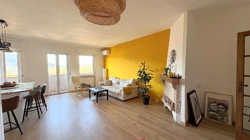 Foto Appartamento a Lucca Sant'Anna di 110 m² con 5 locali in vendita