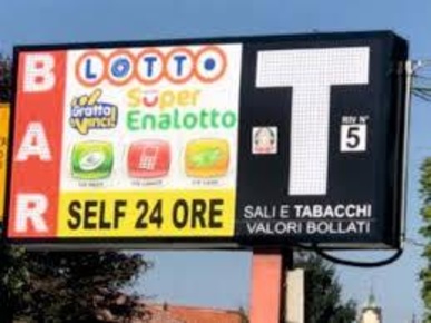 Foto Attività commerciale a Livorno Attias - Marconi di 25 m² con 2 locali