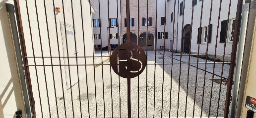 Foto Appartamento in VIA PETRUCCI, Pesaro Centro Storico di 127 m²