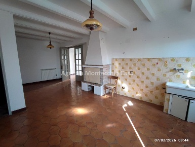 Foto Appartamento in Via Secondaria Levante, Mondaino Centro di 106 m²