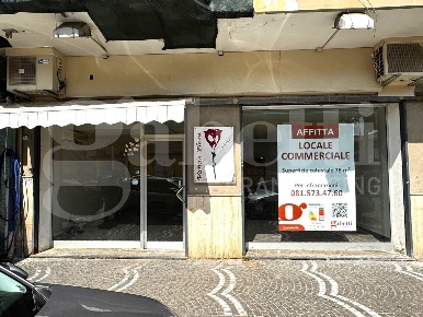 Foto Negozio in Via Sette Re 20/22, Arzano di 78 m² con 1 locali in affitto