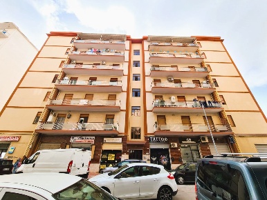 Foto Magazzino in Via Dante Alighieri 157, Agrigento di 71 m² con 2 locali