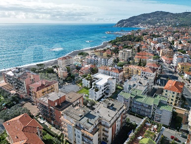 Foto Appartamento in Via Generale Ardoino 178, Diano Marina Centro di 65 m²