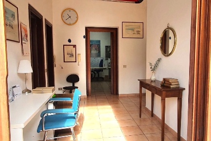 Foto Ufficio in dei Quartieri, Palermo San Lorenzo di 92 m² con 3 locali
