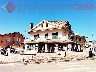 Foto Casa indipendente in Via LORIS 0, Piedimonte San Germano Centro