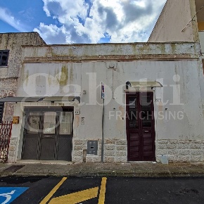 Foto Casa indipendente a Specchia Centro di 100 m² con 4 locali in vendita