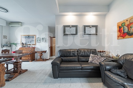 Foto Appartamento in Via Lodovico il Moro 57, Milano Tre Castelli - Faenza