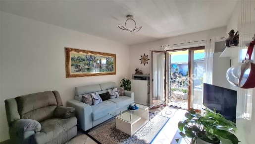 Foto Appartamento a Massa Marina di Massa Centro di 75 m² con 4 locali