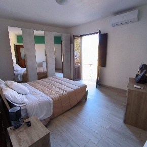 Foto Casa indipendente a Aritzo di 127 m² con 7 locali in vendita
