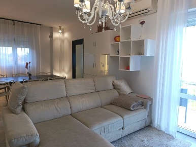 Foto Appartamento a Montegranaro Centro con 4 locali in vendita